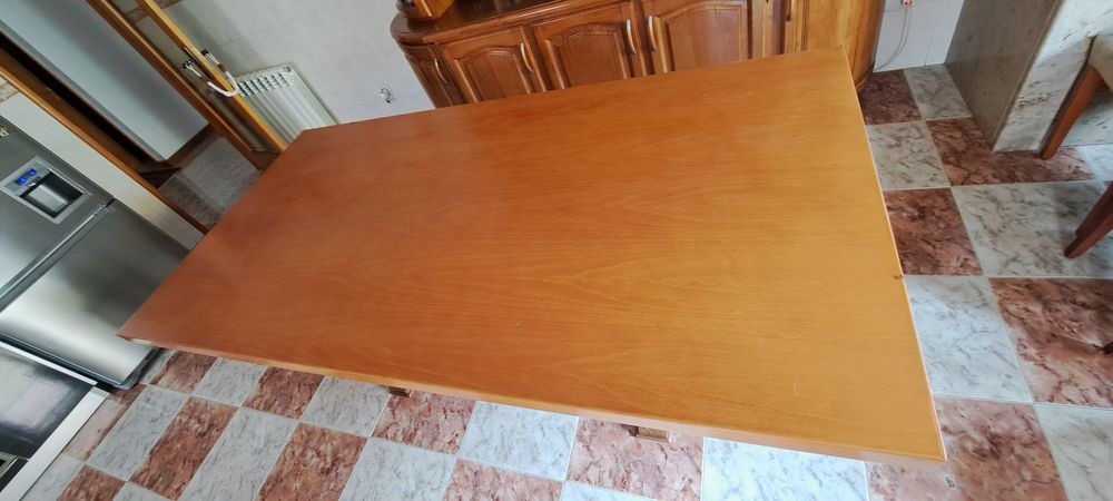 Mesa madeira maciça
