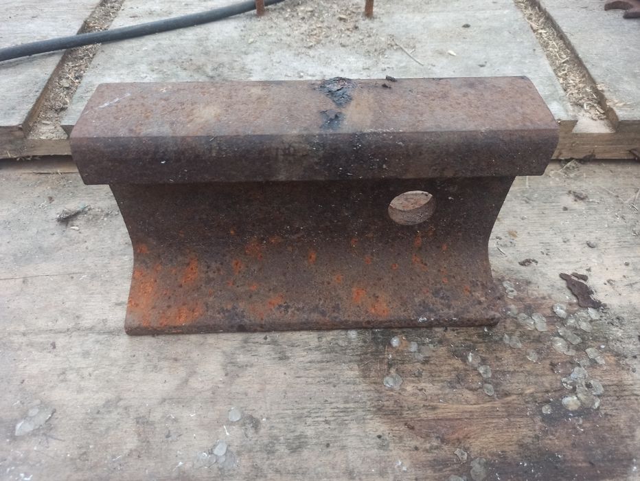 Наковальня рельса