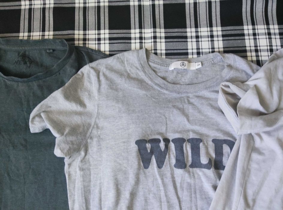 Футболки розмір M.