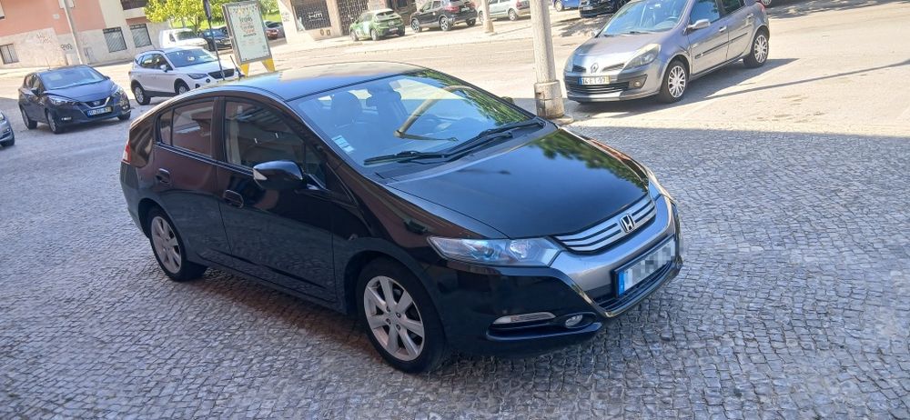 Honda Insight Hybrid 1.3 em bom estado.