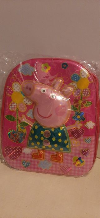 Większy plecak Peppa Pig oryginalny na licencji 3D wypukły