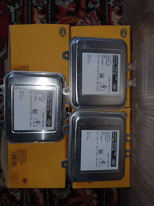 Блок розжига ксенон HELLA 5DV 009 932-00 Opel Insignia