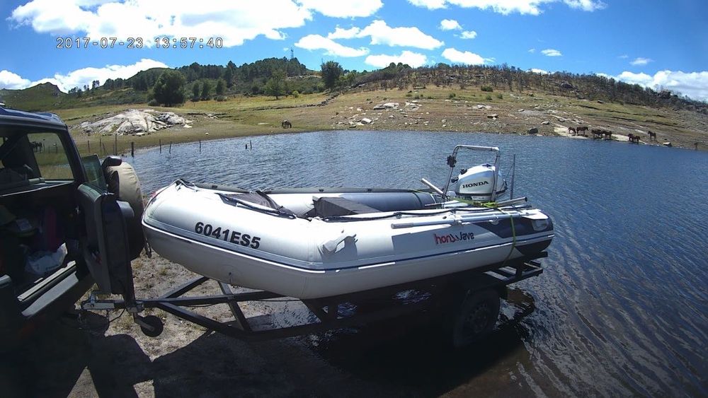 Embarcação de recreio Honwave T32 IE + motor Honda BF6