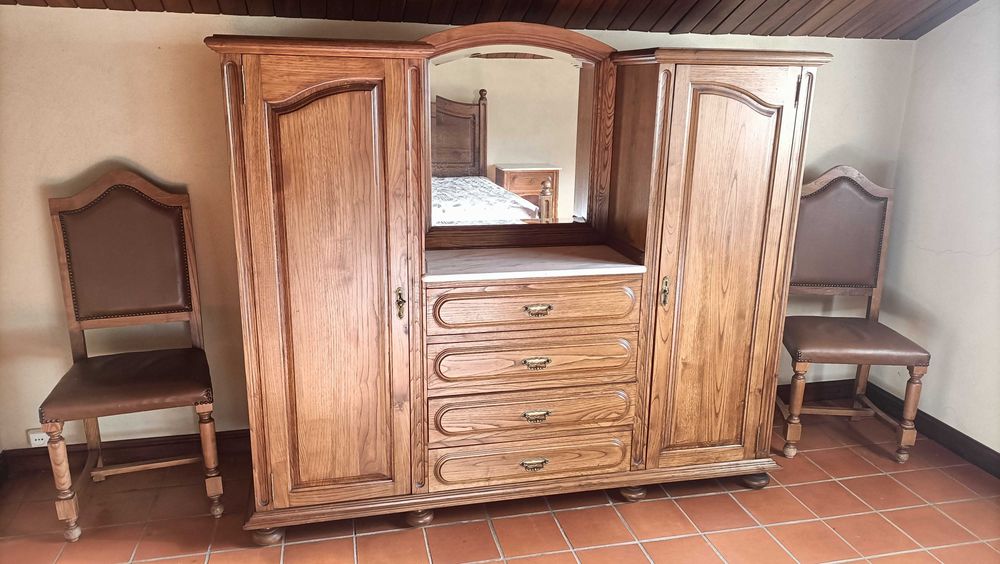 Mobila de quarto completa maciça