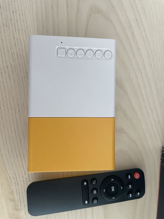 Mini projetor novo!