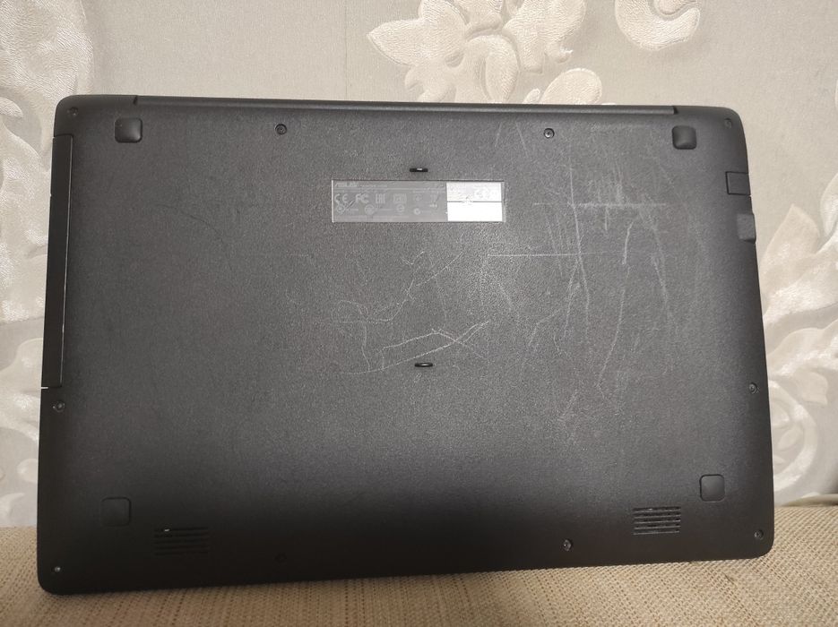 Ноутбук 15,6" Asus X553M Pentium N3450 2 ядра 4 потоки ram 4gb ddr3