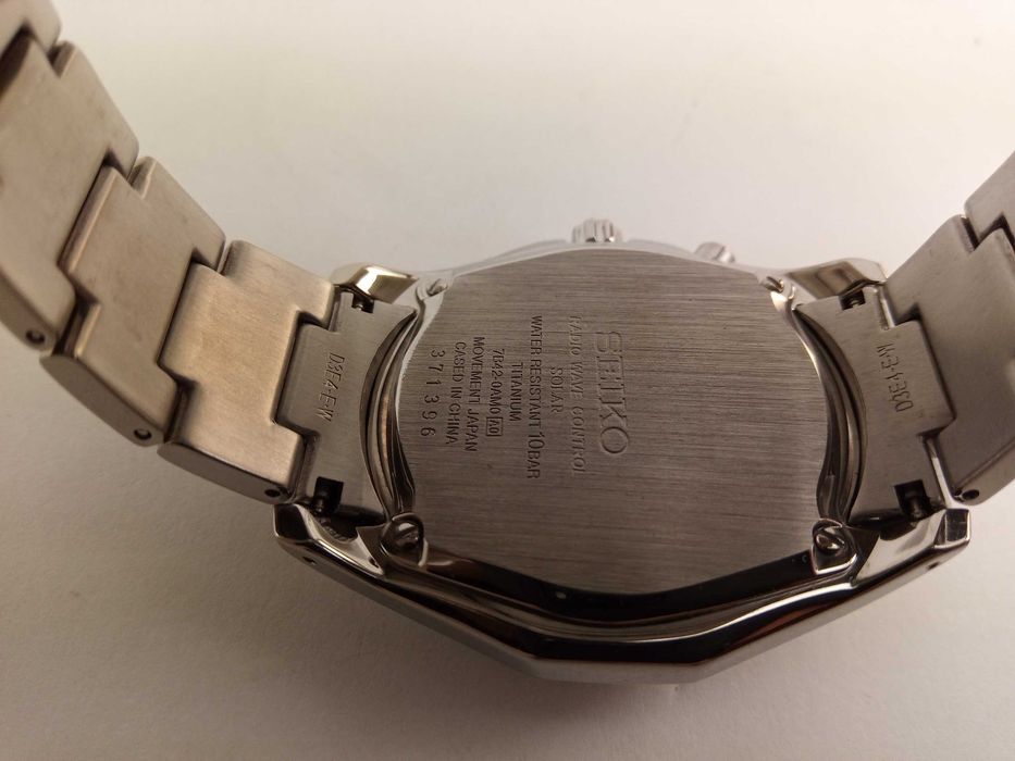 Японские мужские часы Seiko Solar SBTM121 титан, радиоконтроль, сапфир