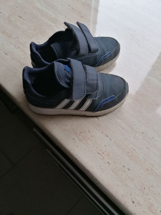 Buty dziecięce firmy adidas