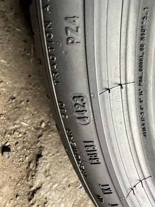 255/35 R21 + 285/30 R21 Pirelli  PZero PZ4 MO-S 4шт. 95%