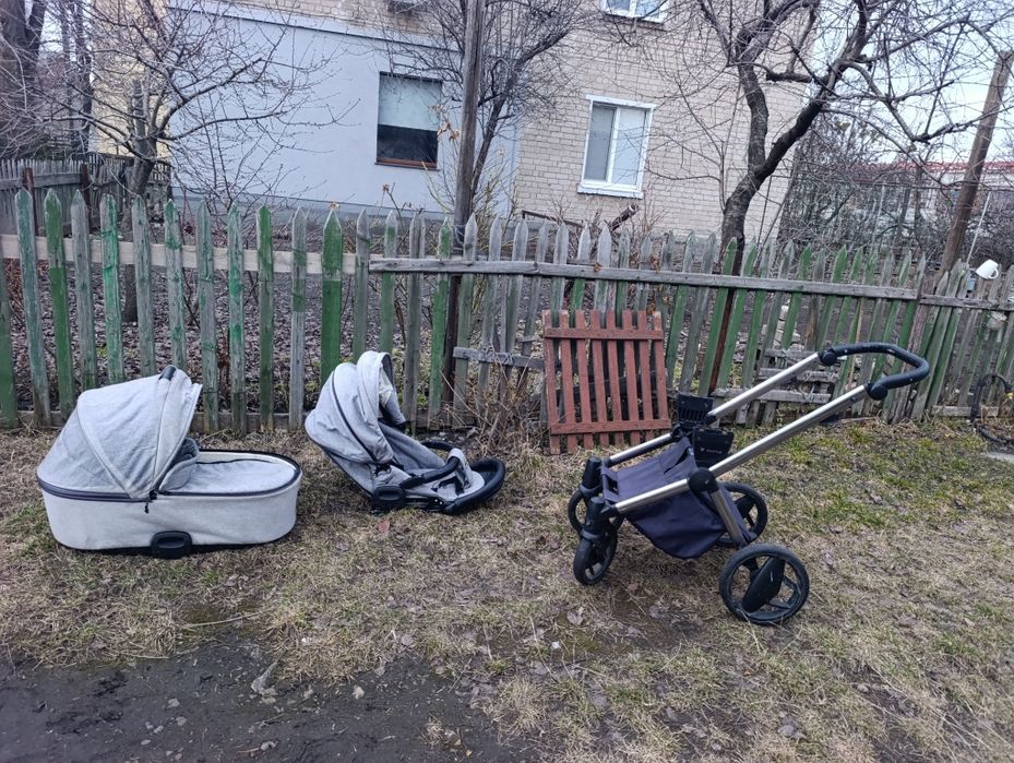 Продам коляску  Invictus V-Plus 2в1