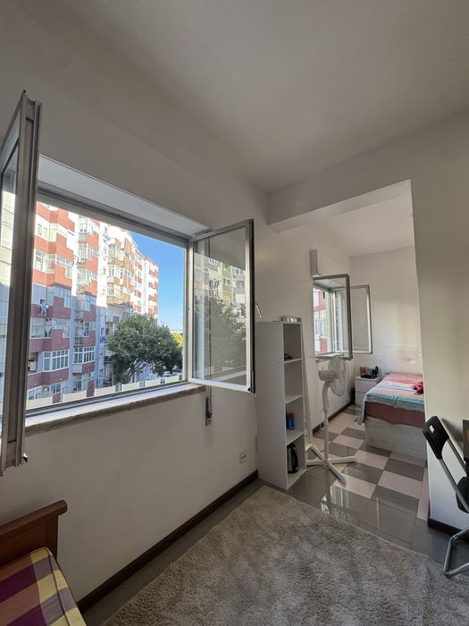 Pequeno apartamento Mobilado a 5 min da Praia | Paço de Arcos