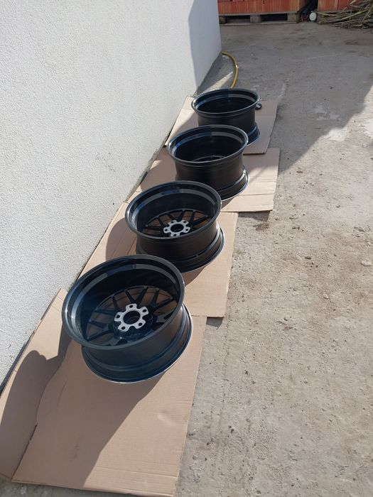 Кованые разноширокие японские диски BBS RGR R18