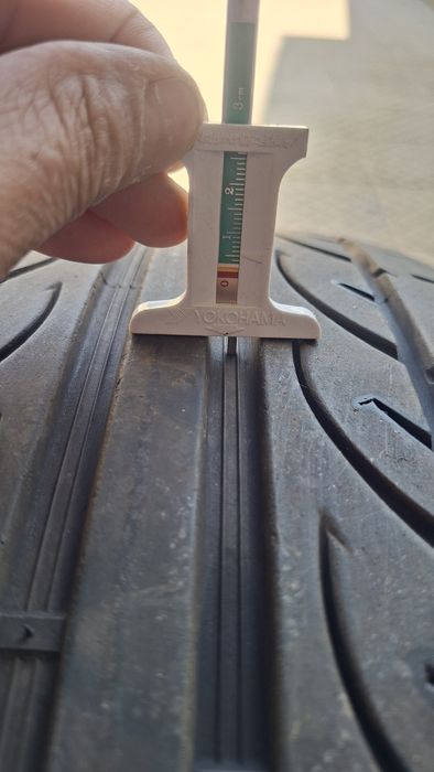 Pneu Hankook 225/45/18
