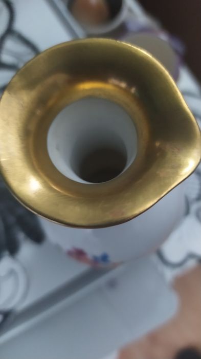 Flakonik porcelanowy