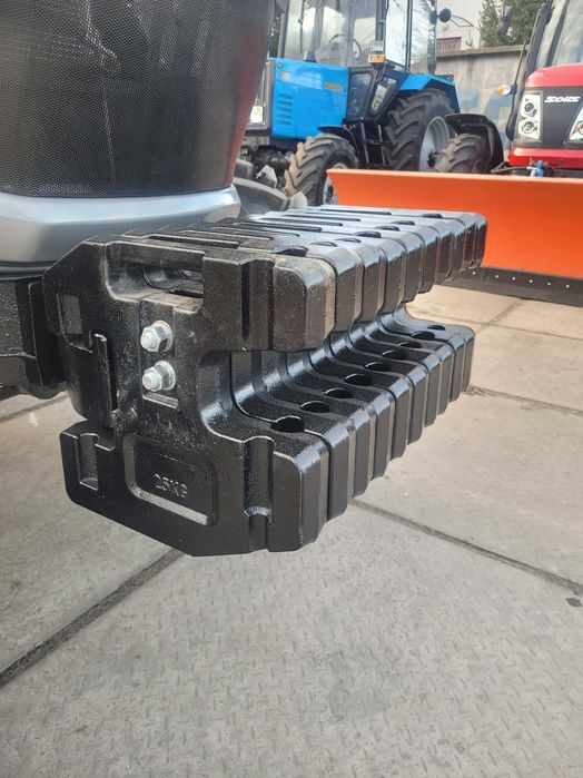 Трактор СКАУТ TB-904С з кондиціонером