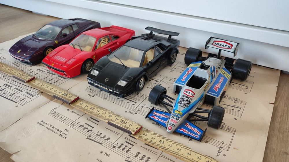 Miniaturas Burago Antigas