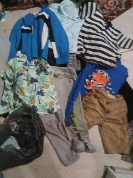 Віддам БЕЗКОШТОВНО дитячі речі