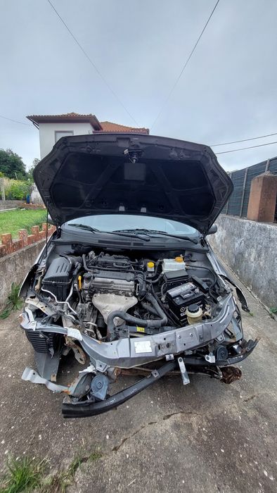 Vendo Chevrolet Aveo 1.2 acidentado