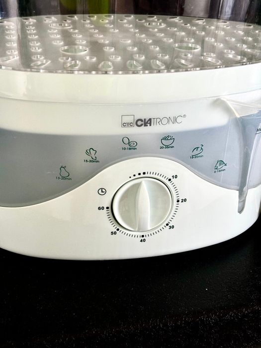 Urządzenie do gotowania na parze, parowar