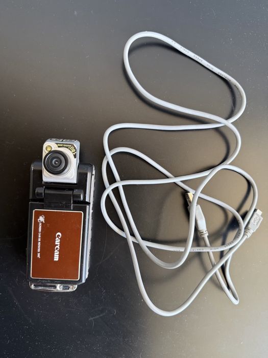 Відеореєстратор Carcam з поворотним екраном 360° (12MP, 4x zoom)