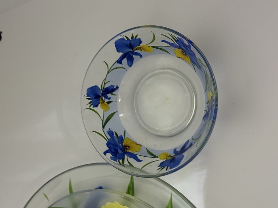 Новий великий набір тарілок посуду яскавий з півниками патріотичний