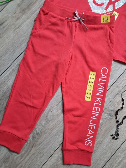 Костю на дівчинку, calvin klein повсякдений костюм.