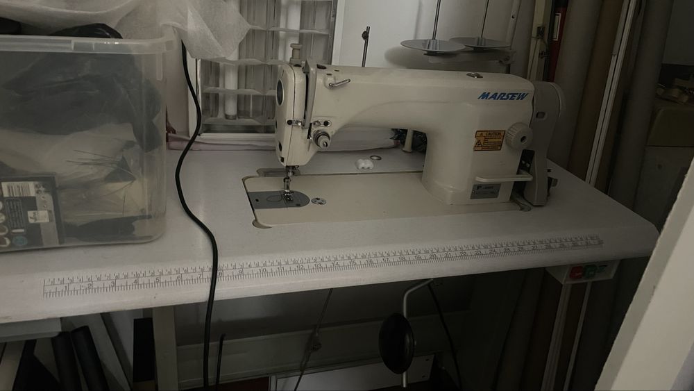 Maquina de costura profissional