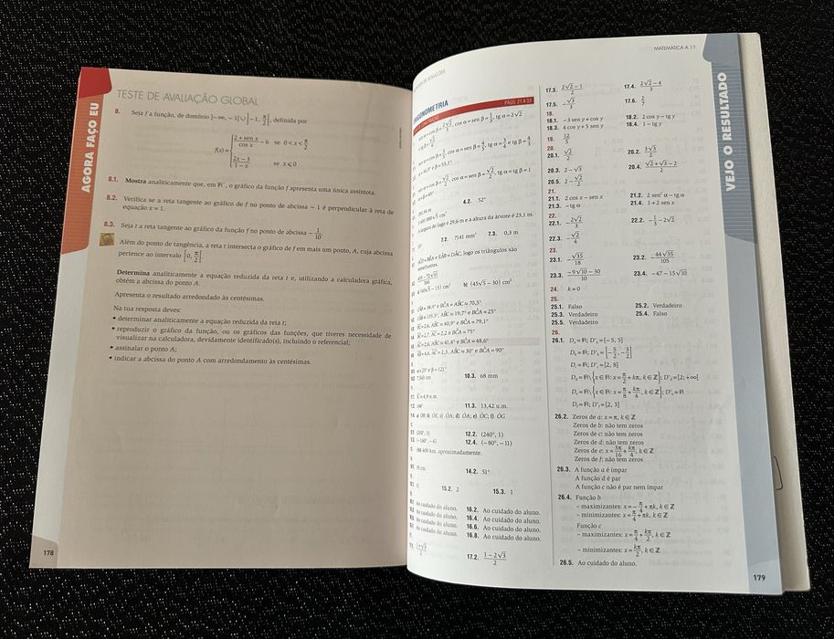 Caderno de atividades / exercícios Preparar os Testes de Matemática A 11.º ano