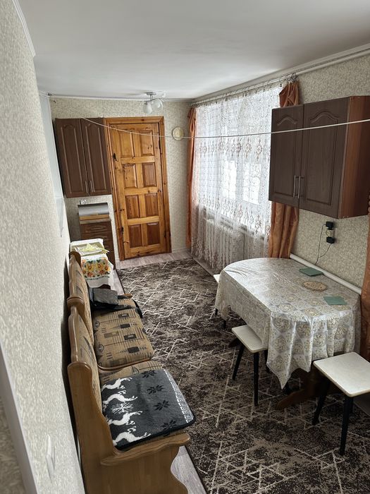 Продам двухкомнатную квартиру на первом этаже