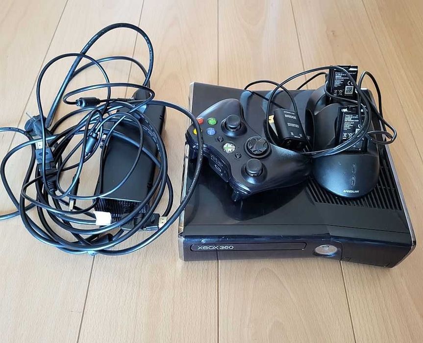 Xbox 360 Slim 320 GB com RGH 3.0