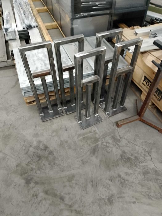 stelaż schody półkowe