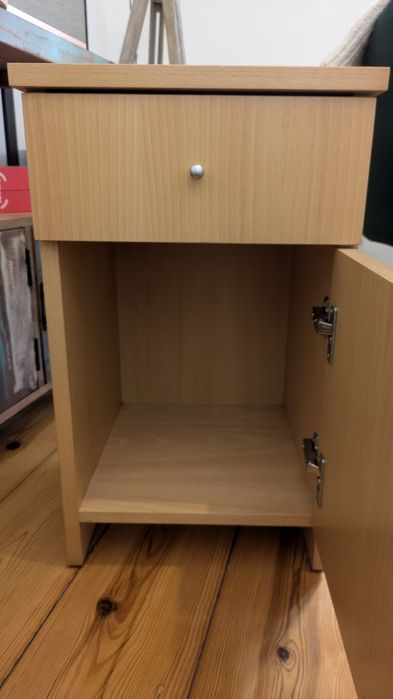 Mesas de Cabeceira  (2)