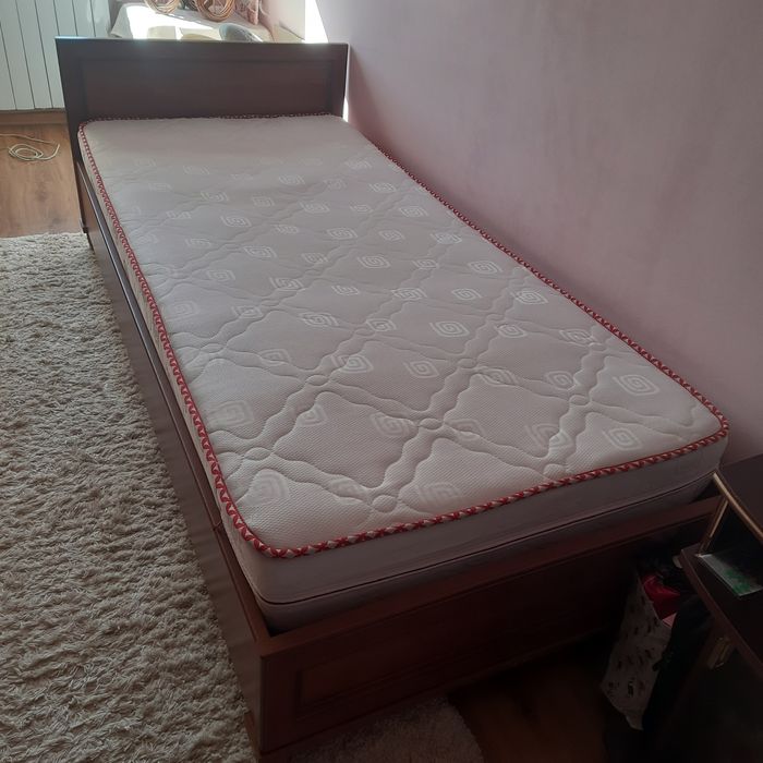 Ортопедичний матрац,ліжко