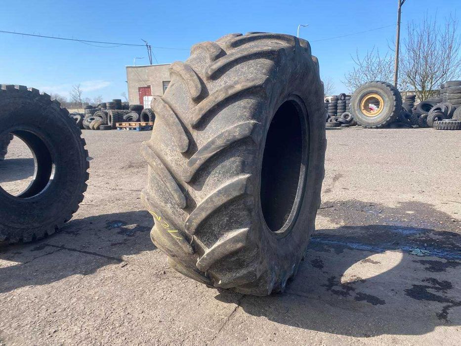 Opona używana 540/65r28 Firesone Maxi Traction 80 Radial 65% Bieżnika
