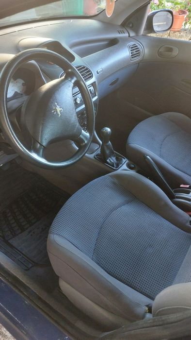 Peugeot 206 Hatchback 1.1i gasolina