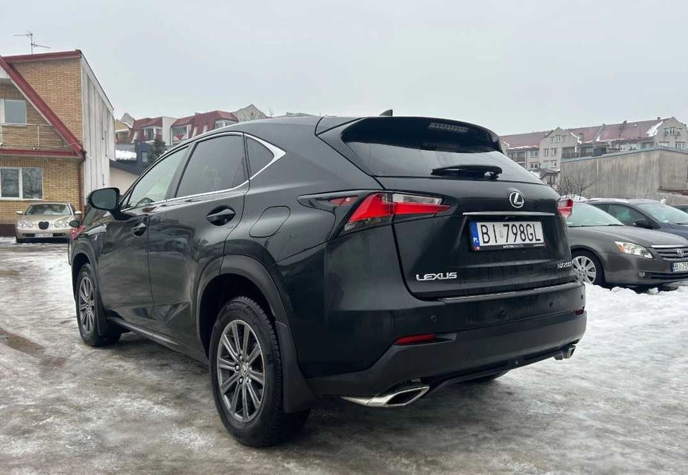 Разборка Lexus NX бампер комплектний