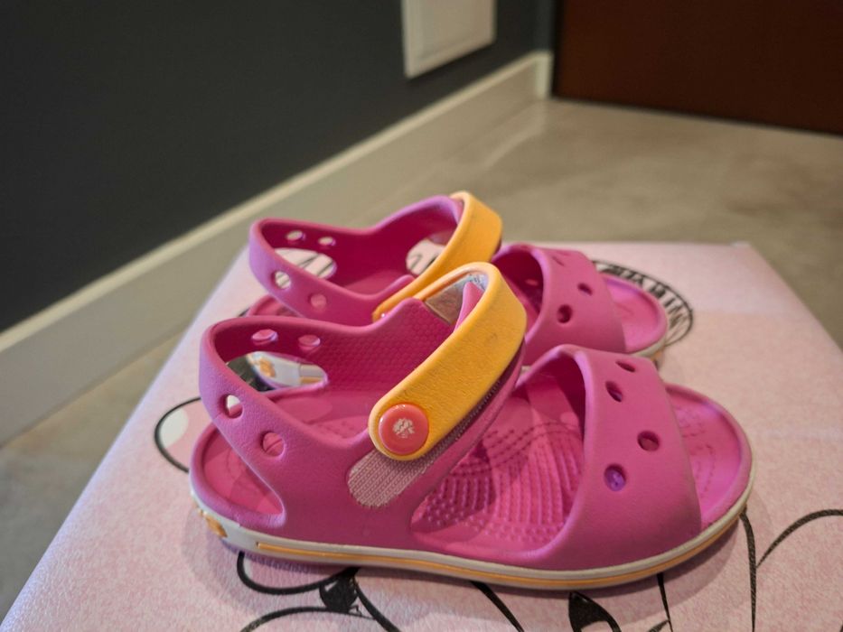 Sandalki Crocs dla dziewczynki rozm 26/27