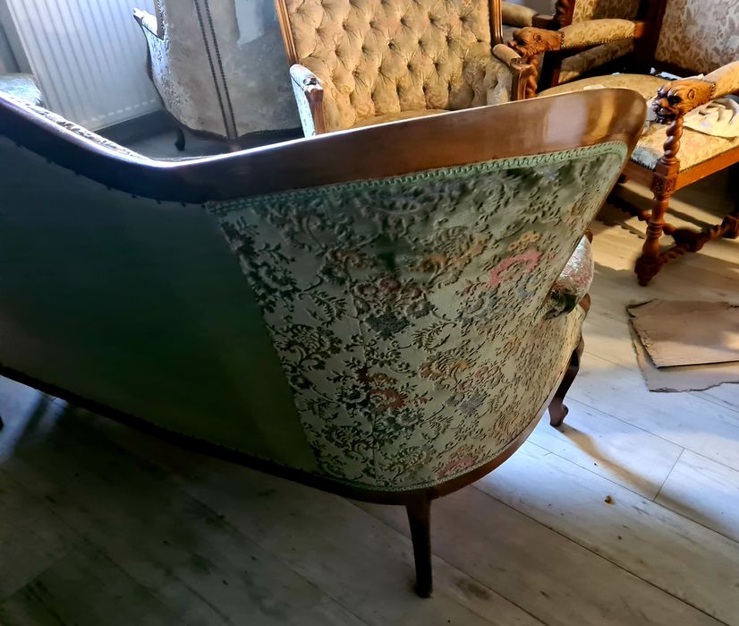 Zestaw sofa i4 krzesla piękny styl antyczny idealny do wiejskiego domu