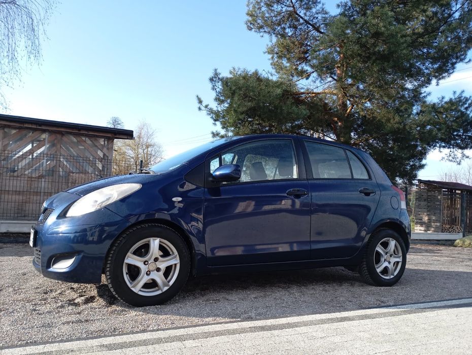 TOYOTA YARIS II 1.4 diesel  6 biegów Klima