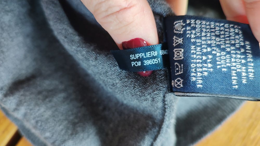 Kardigan Ralph Lauren. 100% merino wool.