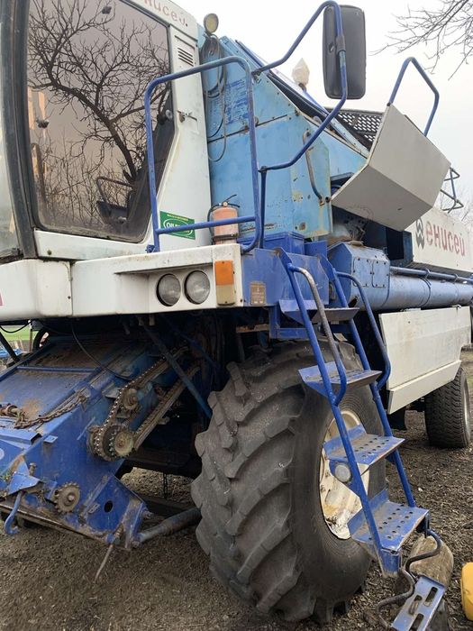 Продам комбайн Єнісей