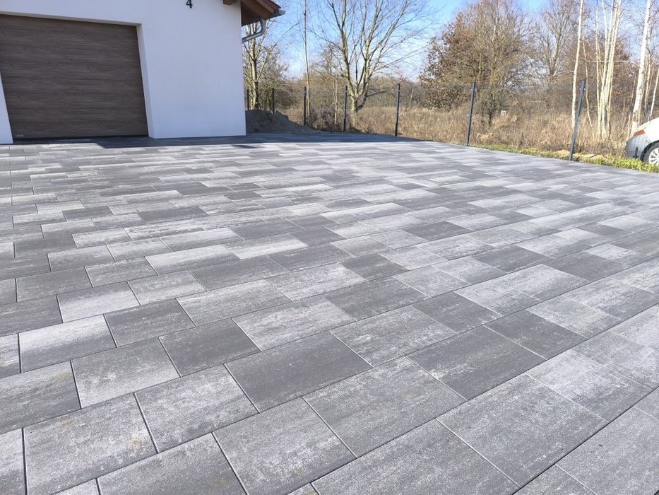 Usługi brukarskie,układanie kostki brukowej. Usługi minikoparką.