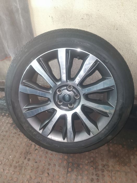 Jantes Originais Land Rover 21” com Pneus Continental 275/45 R21 – Con