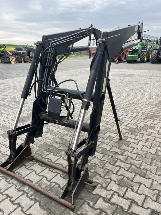 Ładowacz STOLL do John Deere (6410,6420,6620,6920) + adaptacja