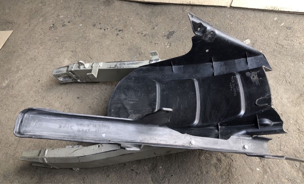 Хагер крыло kawasaki zx9r: 50 $ - Рама, кронштейны и маятники