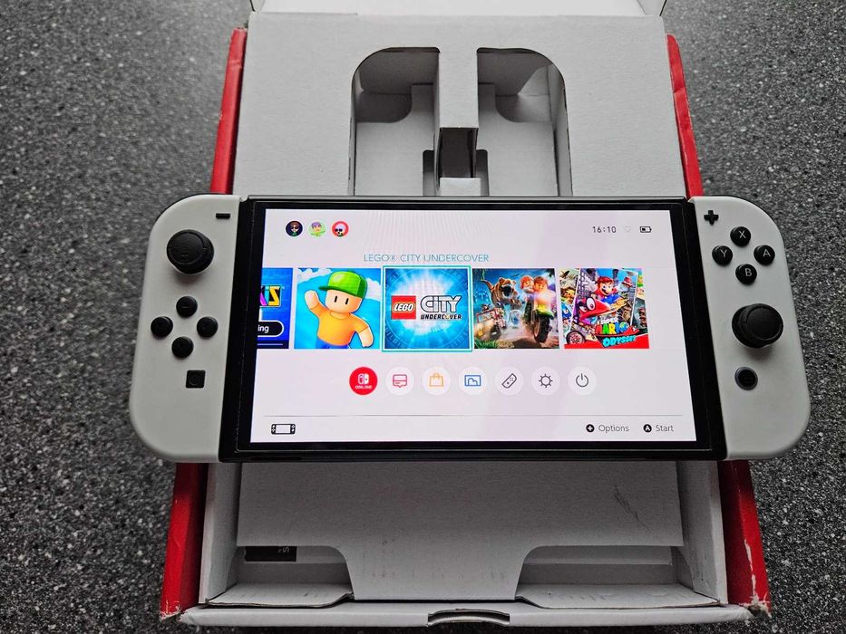Nintendo Switch Oled wersja biała komplet z grami