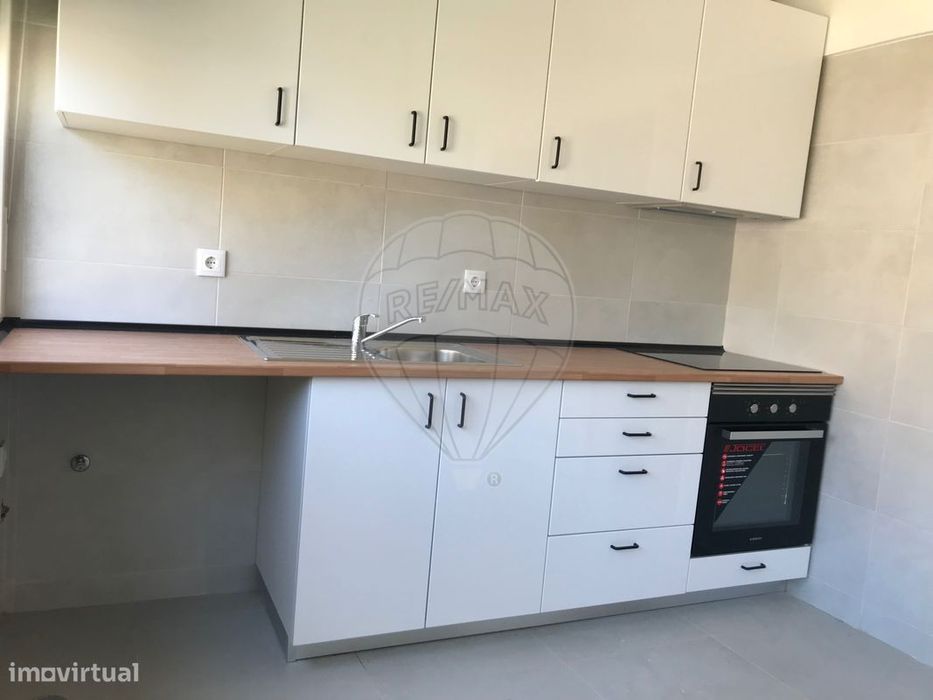 Apartamento T5 para arrendamento
