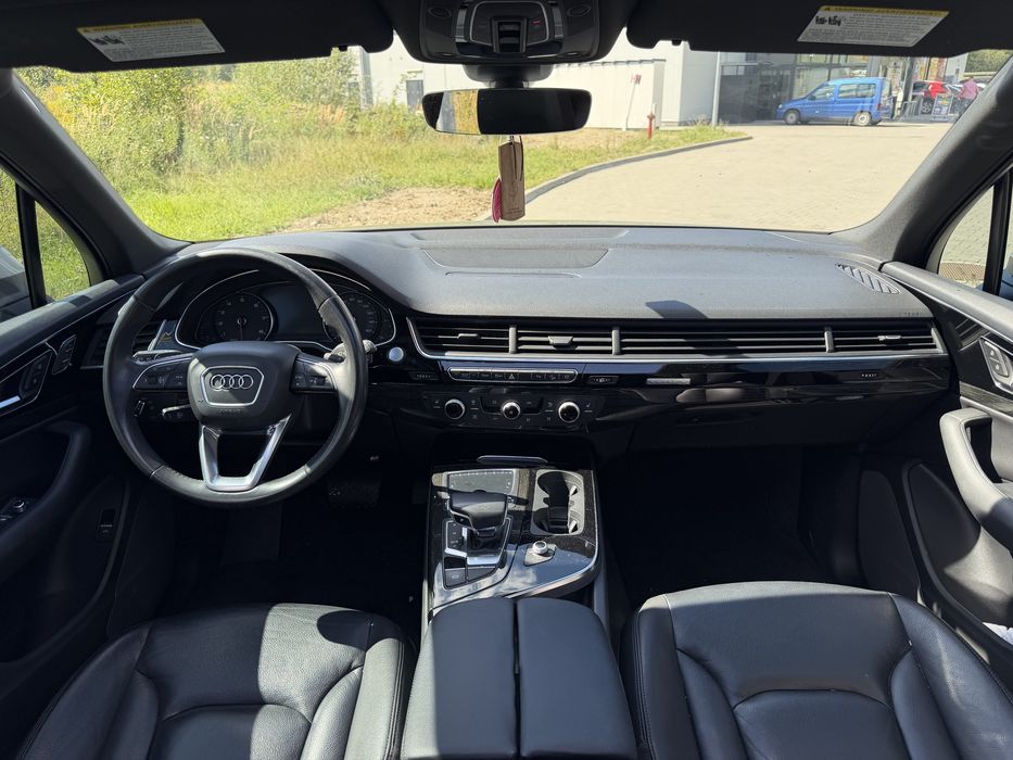 Aktualne Audi Q7 3.0 tfsi