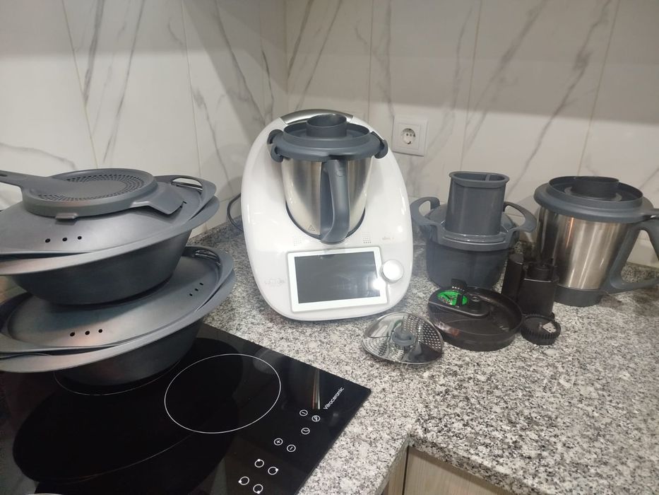 Bimby TM6 com acessórios