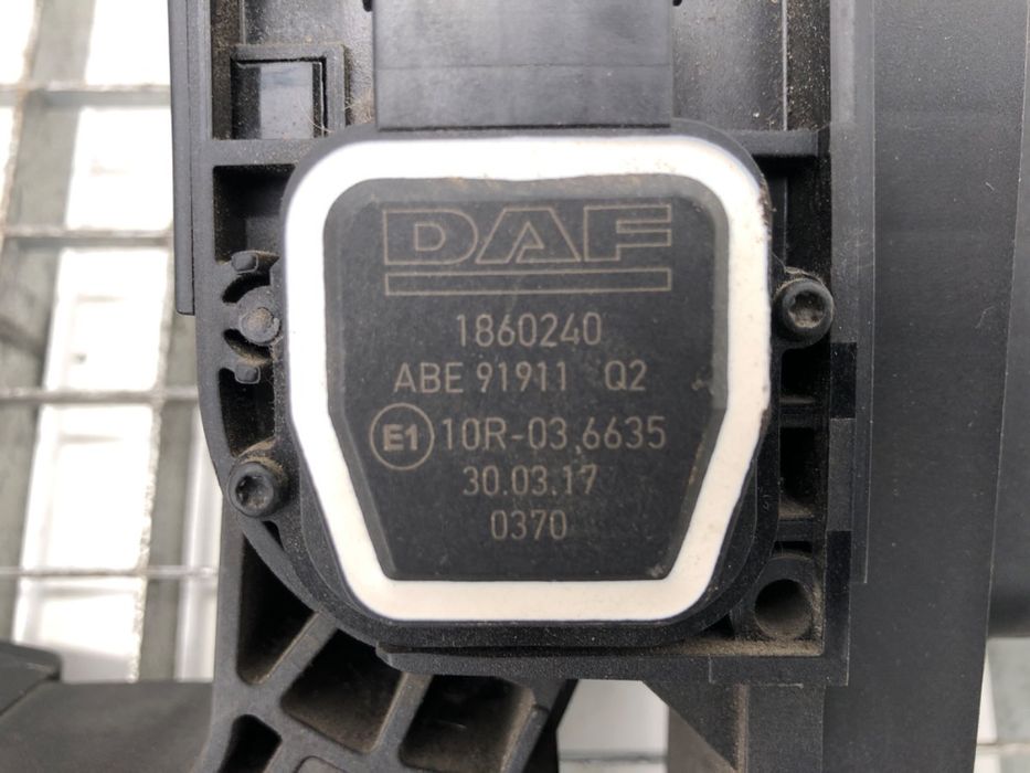 POTENCJOMETR GAZU DAF XF 1860240 12.9 462KM PEDAŁ